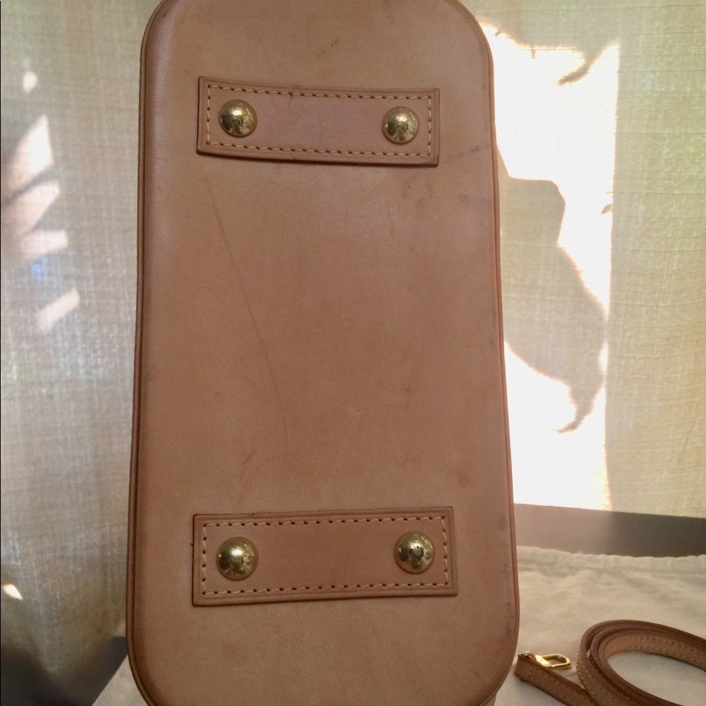 💯% Authentic Alma Bb in monogram. - Picture 3 of 8